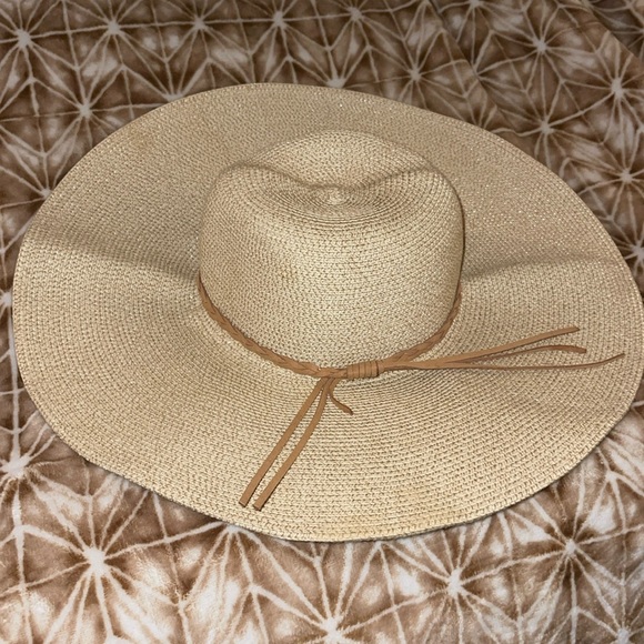 Accessories - Soft Straw Beach Hat